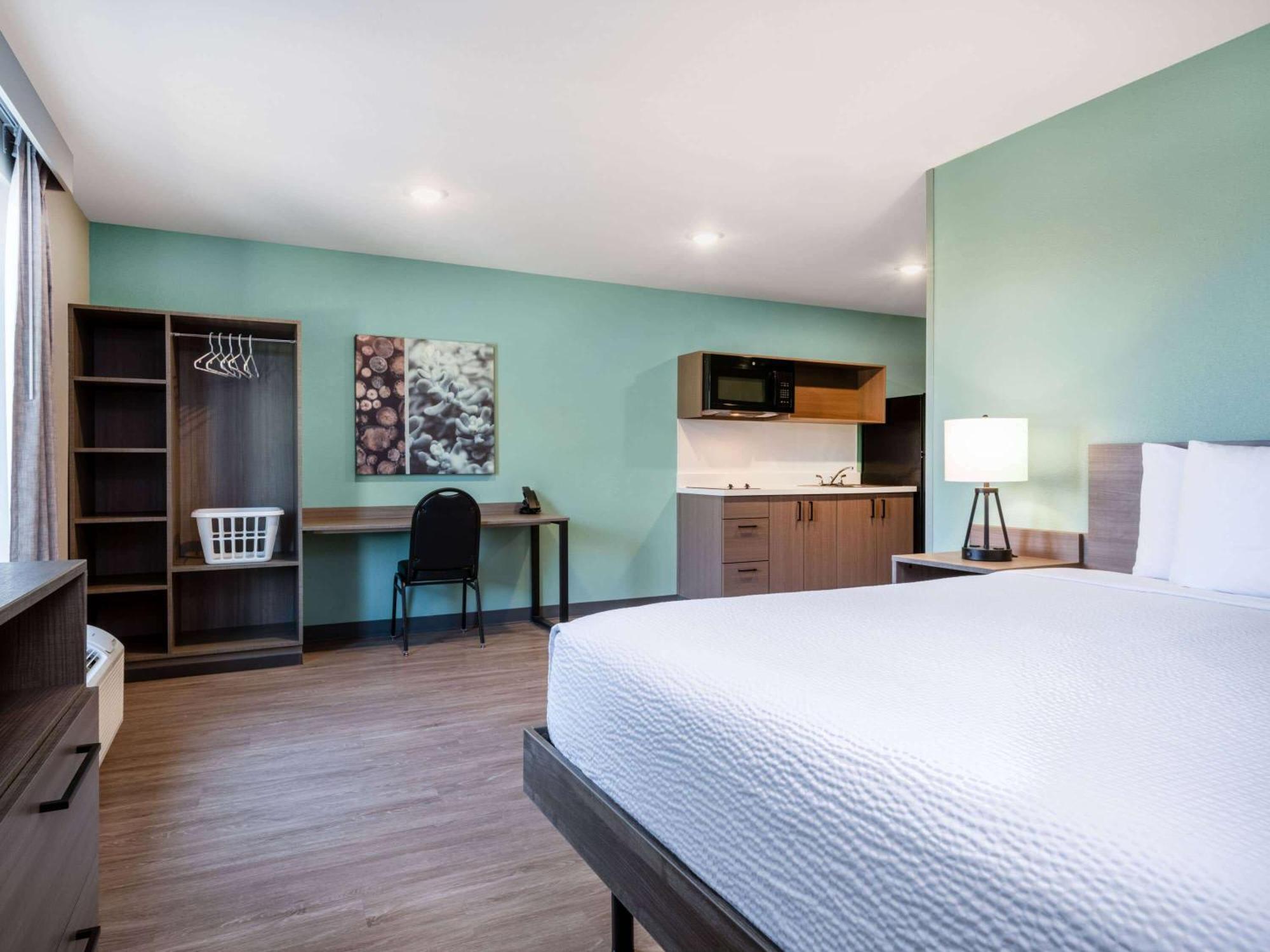 Echo Suites Extended Stay By Wyndham Indianapolis Ameriplex Exterior photo